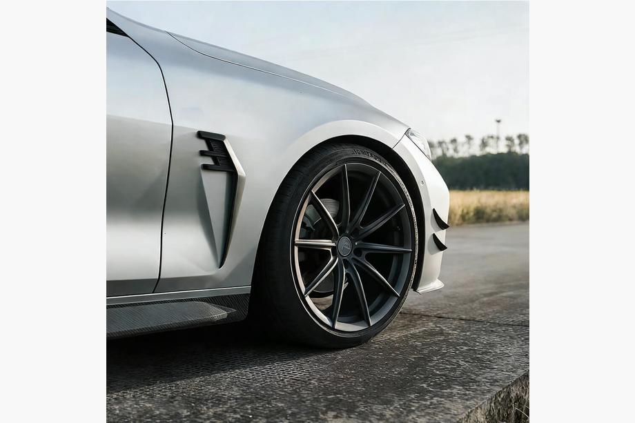 BMW serija 4 G22/23/26 2020– Obloge blatnikov (karbon) Fotografija 1