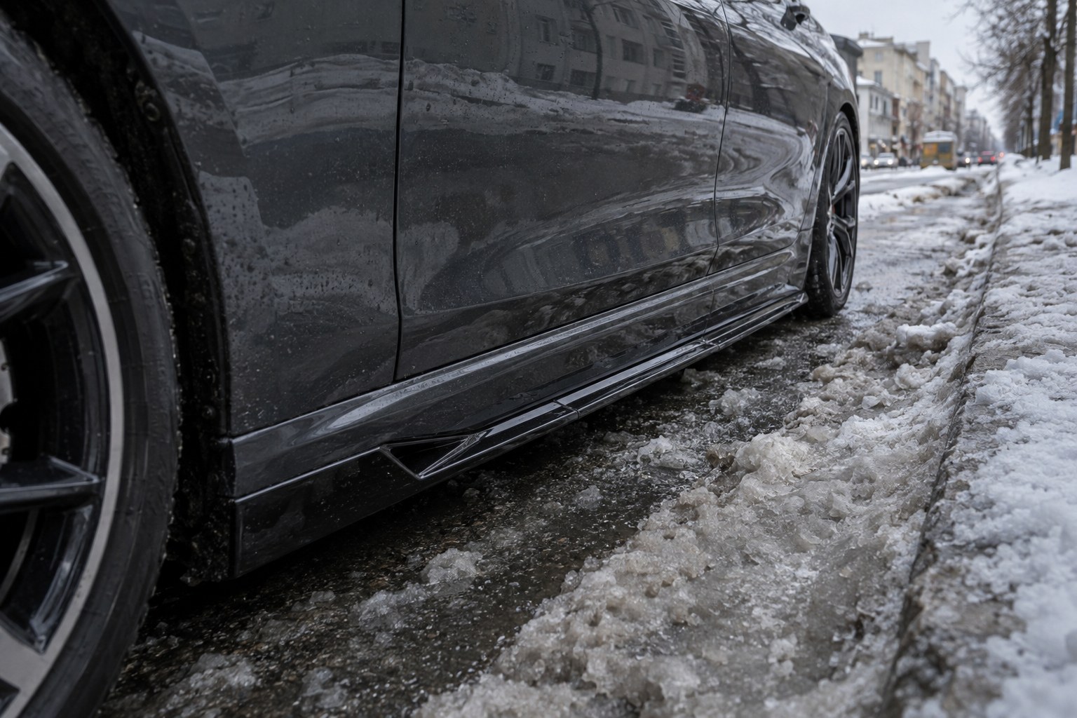 AMG in M-Sport pragovi (rezila) pozimi: sneg, kolesnice, robnik — kaj preveriti