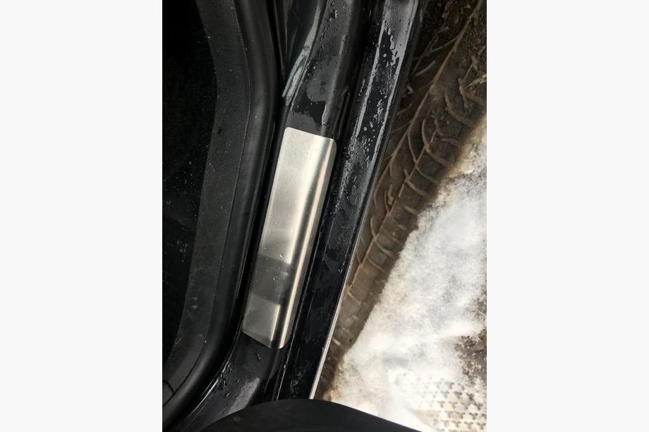 Volkswagen Golf 4 1997–2006 Nerjaveče letve pragov Nataniko (4 kosi) Fotografija 6