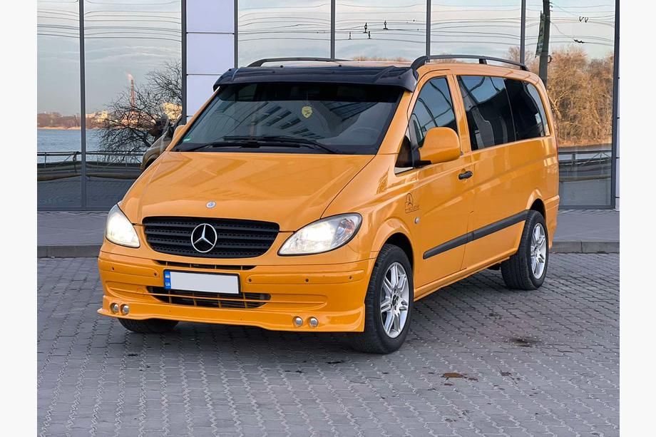 Mercedes Vito W639 2004–2014 Vizir na vetrobransko steklo (črn sijaj, 5 mm) Image
