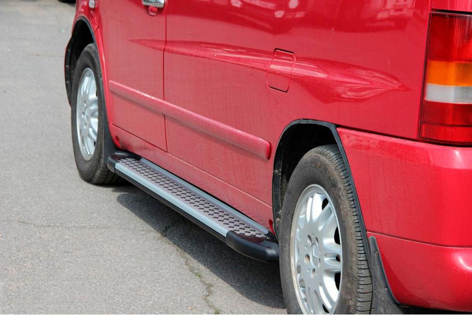 Mercedes Vito W638 1996–2003 Stranske stopnice Allmond Grey (2 kosa, aluminij) Fotografija 6