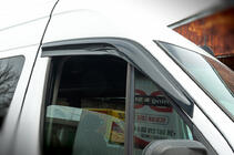 Mercedes Sprinter W906 2006–2018 Lepljeni vetrniki za okna (2 kos, Sunplex Sport) fotografija 5