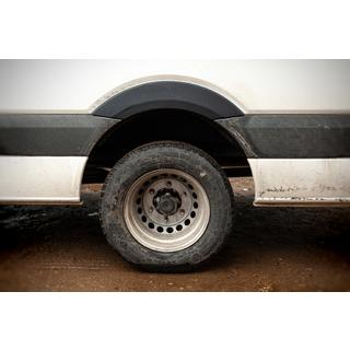 Široke obrobe blatnikov (4 kosi, črne) Volkswagen Crafter 2006–2016 fotografija 2