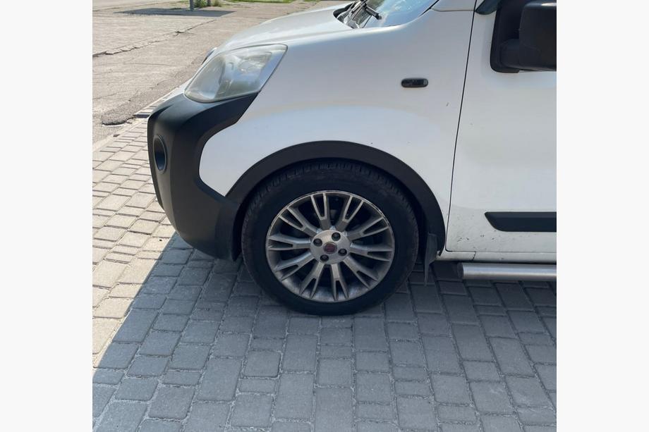 Citroen Nemo 2007–2017 Obrobe kolotekov (4 kosi, črne) Image