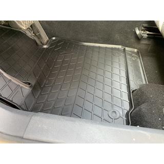Gumijasti tepihi za potniški prostor (4 kosi, Stingray Premium) fotografija 3