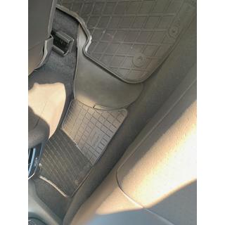 Gumijasti tepihi za potniški prostor (4 kosi, Stingray Premium) Volkswagen Golf 7/E-Golf 2012–2020 fotografija 4