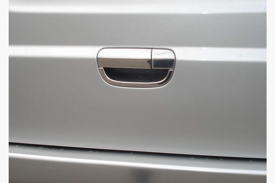 Mercedes Vito W639 2004–2014 Obloga zadnje kljuke (nerj. jeklo) Image