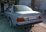 Mercedes E-class W124 1984–1997 Nerjavni okrasni trak za rob prtljažnih vrat fotografija 2
