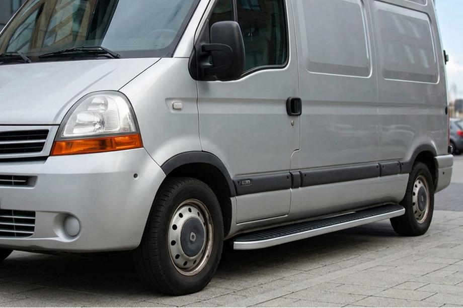 Nissan Interstar 2002–2010 Bočne stopnice Tayga (2 kos, aluminij) Image