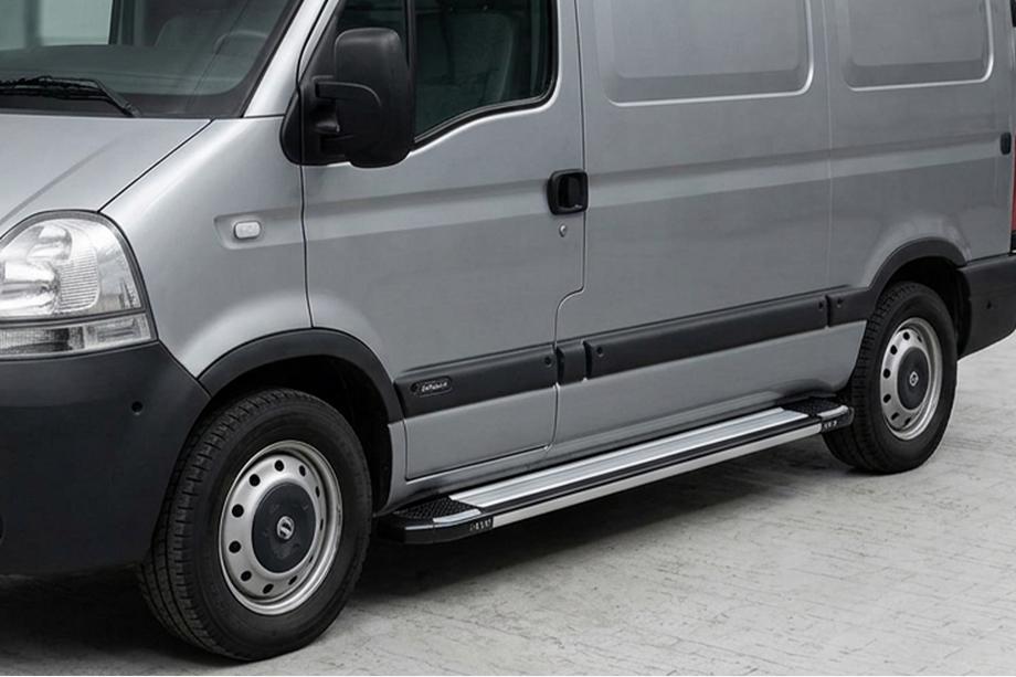 Nissan Interstar 2002–2010 Stranske stopnice Rainbow (2 kos, aluminij) Image