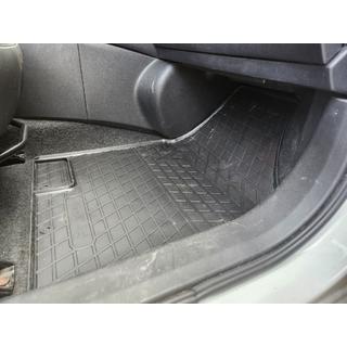Gumijasti tepihi za potniški prostor (4 kosi, Stingray Premium) Nissan Qashqai 2010–2014 fotografija 2