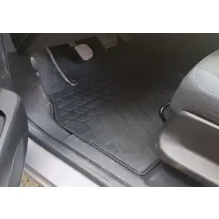 Gumijasti tepihi za potniški prostor (4 kosi, Stingray Premium)