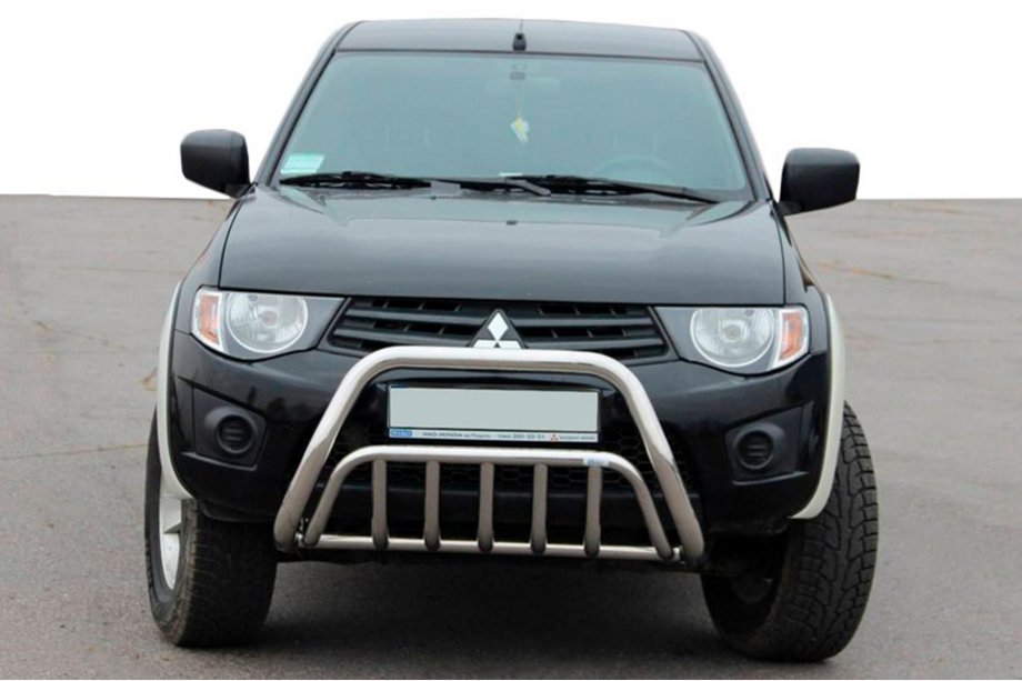 Mitsubishi L200 2006–2015 Sprednji zaščitni lok (nerjavno jeklo) Image