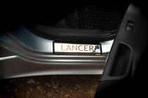 Mitsubishi Lancer X 2008– Zaščitne letve pragov (Carmos, 4 kosi, nerjavno jeklo) fotografija 3
