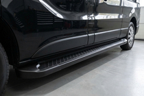 Fiat Talento 2016– Bočne stopnice Allmond Black (2 kosa, aluminij) fotografija 1