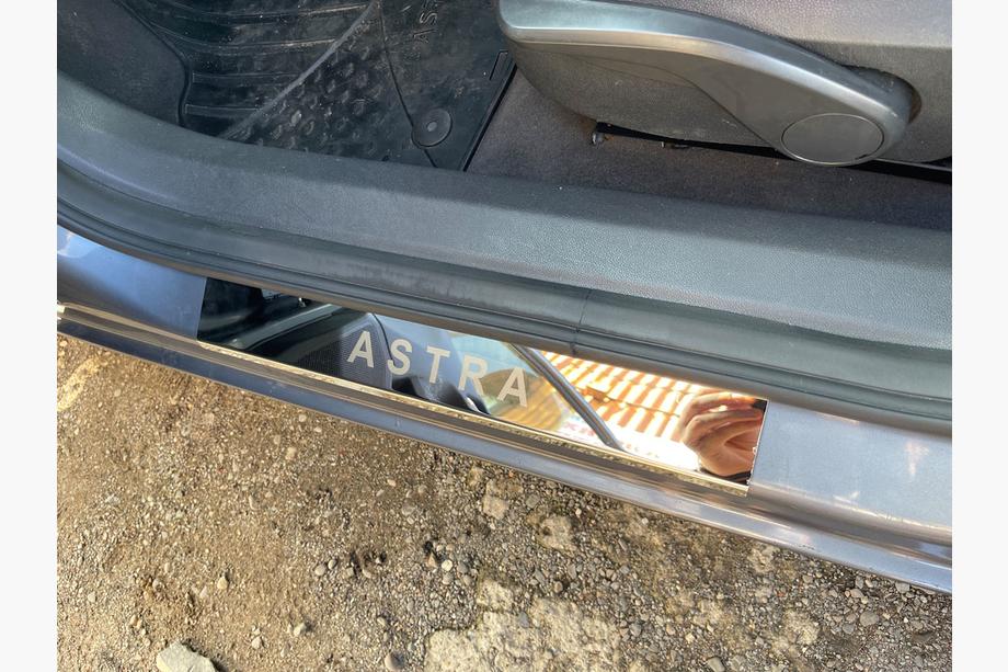 Opel Astra H 2004–2013 Obloge pragov Carmos V1 (4 kos, jeklo) Fotografija 2