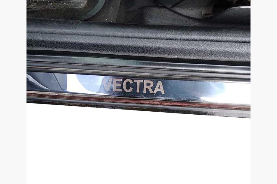 Opel Vectra B 1995–2002 Vstopne letve pragov Carmos (4 kosi, nerjaveče jeklo) Fotografija 5