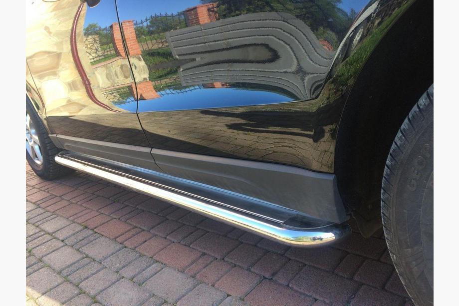 Audi Q5 2008–2017 Stranske stopnice Premium (2 kosa, nerjaveče jeklo) Ø60 mm Image
