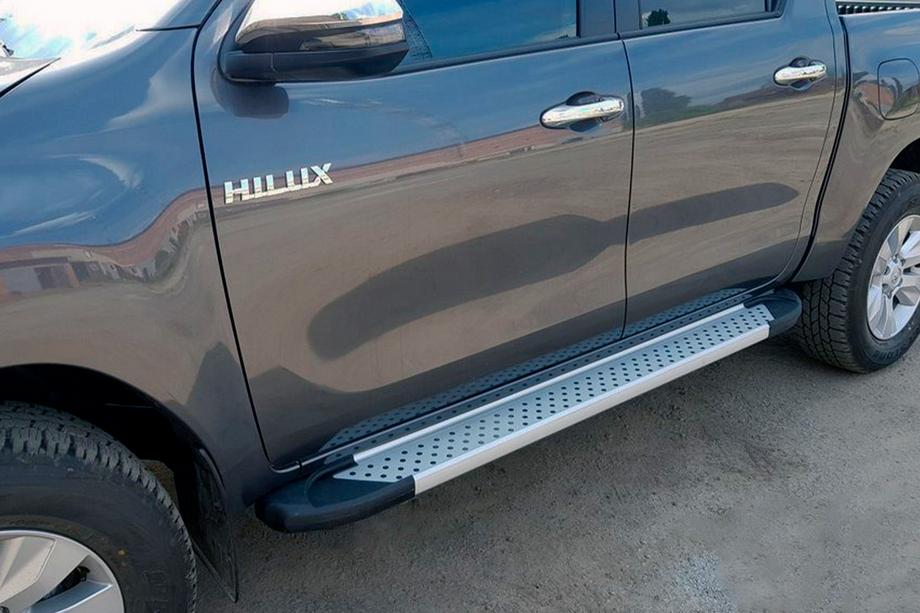 Toyota Hilux 2015– Stranske stopnice Allmond Grey (2 kosa, aluminij) Image