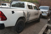 Toyota Hilux 2015– Bočne stopnice Allmond Black (2 kos, aluminij) fotografija 5