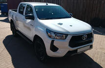 Toyota Hilux 2015– Bočne stopnice Allmond Black (2 kos, aluminij) fotografija 4