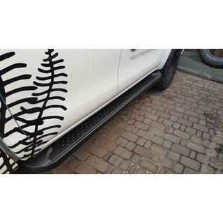Bočne stopnice Allmond Black (2 kos, aluminij) Toyota Hilux 2015– fotografija 4