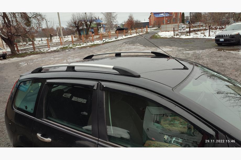 Ford C-Max 2004–2010 Kromirane strešne sani Image