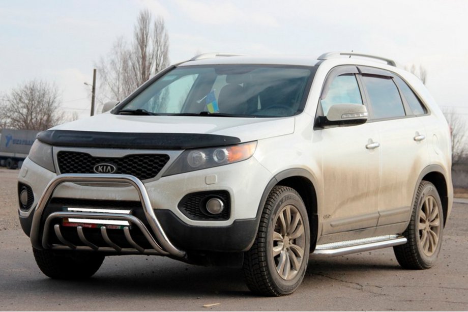Kia Sorento II XM 2009–2014 Nerjaveči bullbar WT002/2 Image