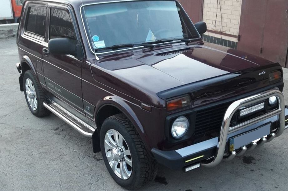 Lada Niva in Urban 1977– Sprednji zaščitni lok QT006 (nerjavno jeklo) Fotografija 2