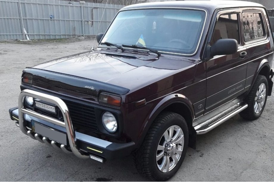 Lada Niva in Urban 1977– Sprednji zaščitni lok QT006 (nerjavno jeklo) Fotografija 3