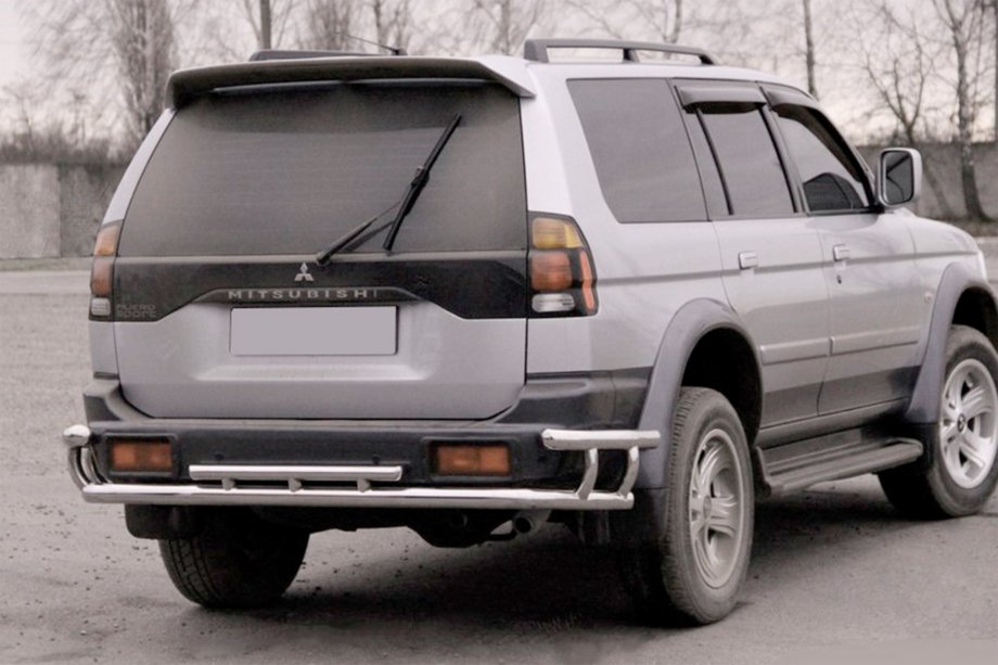 Mitsubishi Pajero Sport 1996–2007 Zadnji zaščitni lok AK005-2 (nerjavno jeklo) Fotografija 1