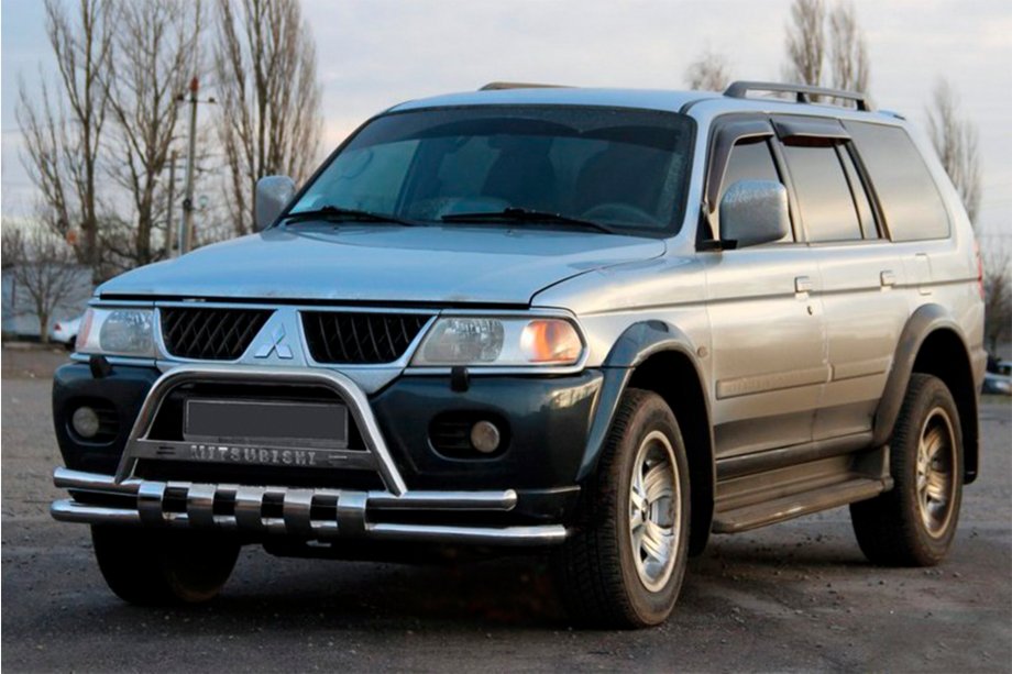 Mitsubishi Pajero Sport 1996–2007 Sprednji zaščitni lok ST015↗WT (nerjavno jeklo) Image