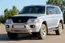Mitsubishi Pajero Sport 1996–2007 Prednji zaščitni lok WT022 (nerjavno jeklo) fotografija 1