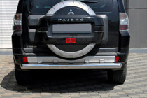 Mitsubishi Pajero Wagon IV 2006–2021 Zadnji zaščitni lok AK002 (nerjavno jeklo) fotografija 1