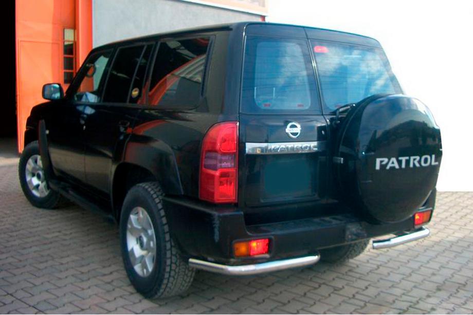 Nissan Patrol Y61 1997–2011 Zadni kotni elementi AK003 (2 kosa, nerjavno jeklo) Image