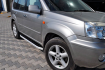 Nissan X-trail T30 2002–2007 Stranske stopnice Fullmond (2 kos, aluminij) fotografija 1