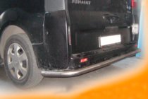 Renault Trafic 2001–2015 Zadnji zaščitni lok z vogali (nerjavno jeklo) fotografija 2