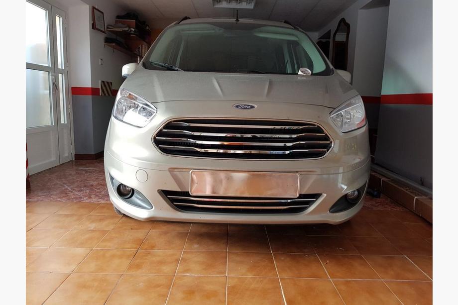 Ford Courier 2014–2023 Nerjavni okrasni pokrovi maske OmsaLine (2014-2018, 4 kos) Image