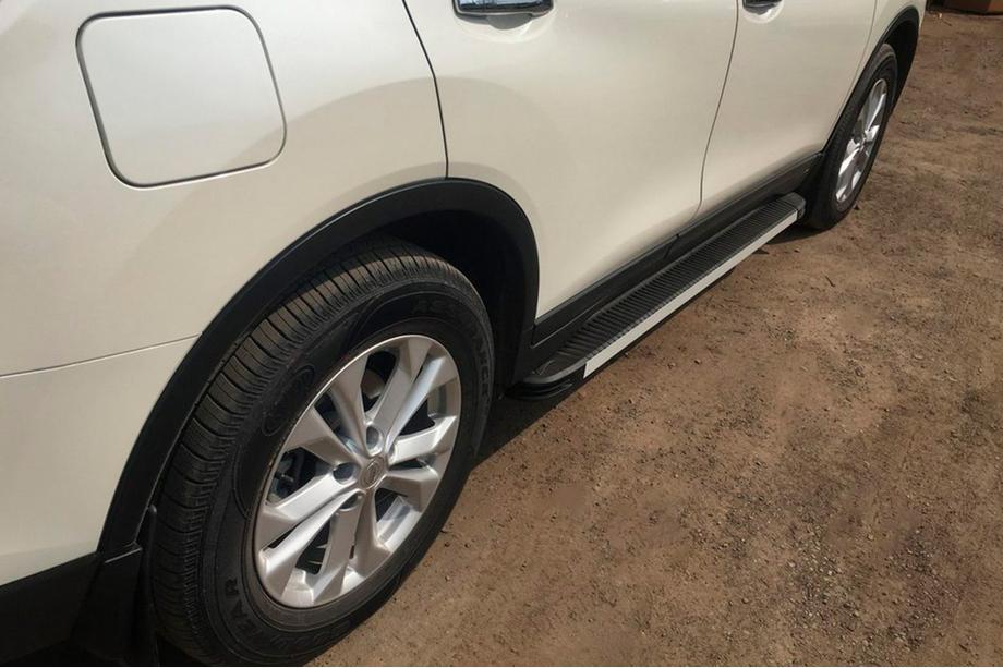 Nissan X-trail T32/Rogue 2014–2021 Stranske stopnice Maya V1 (2 kosa, aluminij) Image