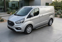 Ford Custom 2013–2022 Stranske stopnice Maya (2 kosa, aluminij) Dolga medosna razdalja fotografija 1