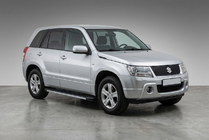 Suzuki Grand Vitara 2005–2017 Stranski pragovi Maya V1 (2 kos, aluminij) fotografija 1