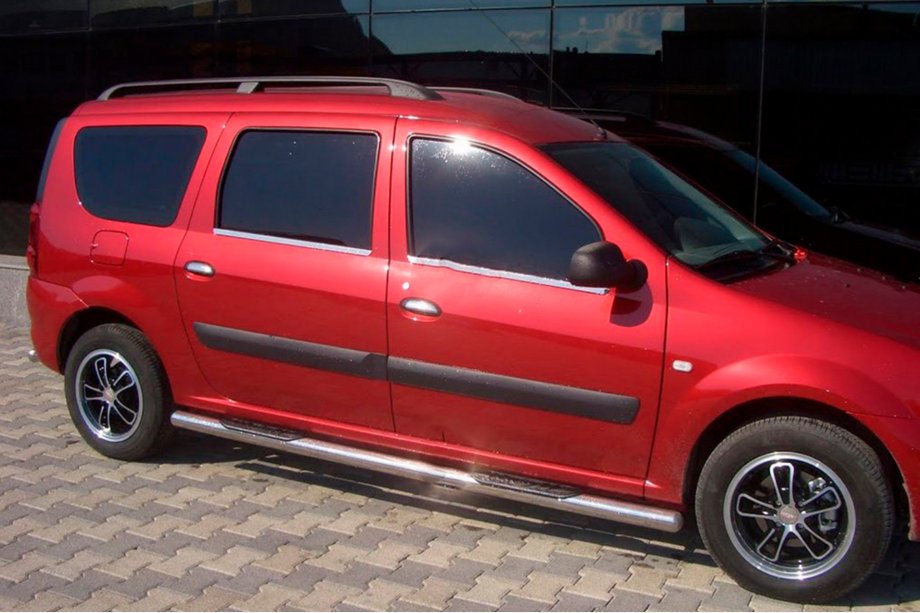 Dacia Logan MCV 2004–2014 Stranske cevi (2 kos, nerjavno jeklo) 70 mm, s plastičnimi vložki Image