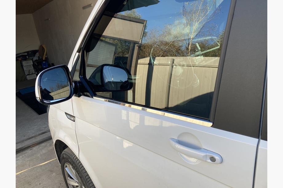 Volkswagen T6 2015–2024 Okenske obrobe (2 kos, nerjaveče jeklo) Image