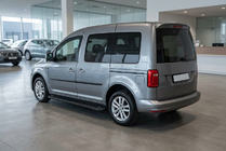 Volkswagen Caddy 2015–2020 Bočne stopnice Allmond Black (2 kos, aluminij) fotografija 1
