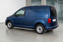 Volkswagen Caddy 2015–2020 Stranske stopnice Maydos V2 (2 kosa, aluminij/nerjavno jeklo) Maxi medosna razdalja fotografija 1