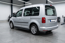 Volkswagen Caddy 2015–2020 Stranski pragovi Tayga Black (2 kosa, aluminij) Maxi medosna razdalja fotografija 1