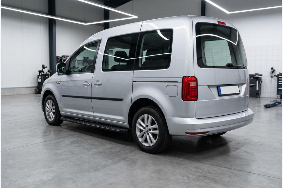 Volkswagen Caddy 2015–2020 Stranski pragovi Tayga Black (2 kosa, aluminij) Maxi medosna razdalja Image