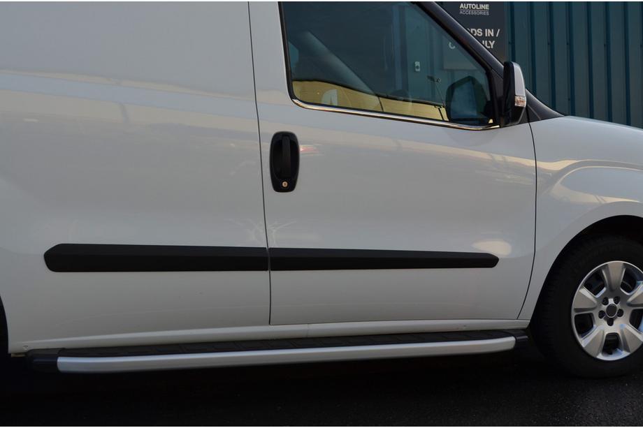 Fiat Doblo II 2010–2022 Obrobe stekel (nerjaveče jeklo) Image
