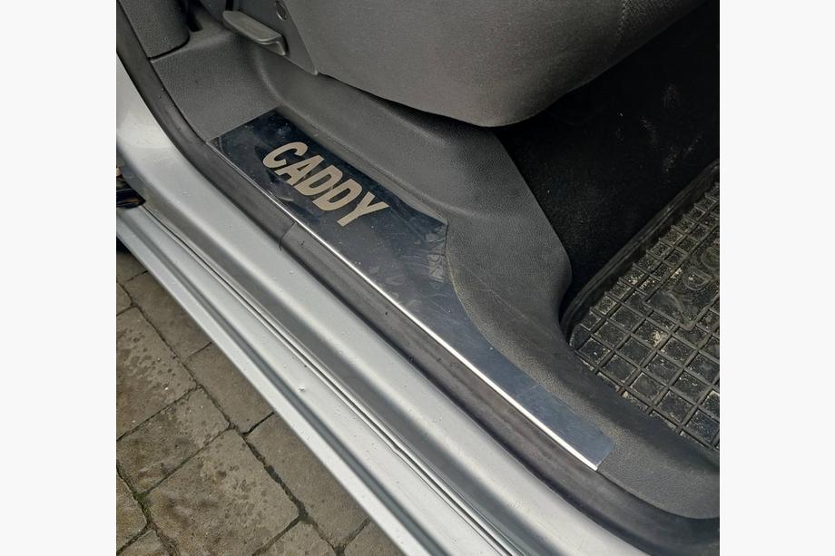 Volkswagen Caddy 2004–2010 Notranje obloge pragov (Carmos, jeklo) 3 kosi Fotografija 2