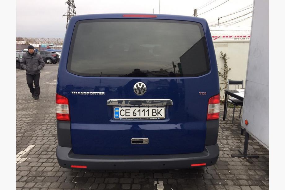 Volkswagen T5 Caravelle 2004–2010 Letvica nad registrsko tablico na prtljažnih vratih (nerjavno jeklo) Z napisom, OmsaLine – italijansko nerjaveče jeklo Fotografija 2